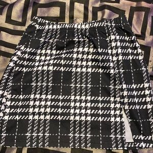 Plaid mini skirt